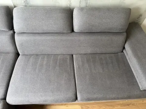 Související čištění čalounění